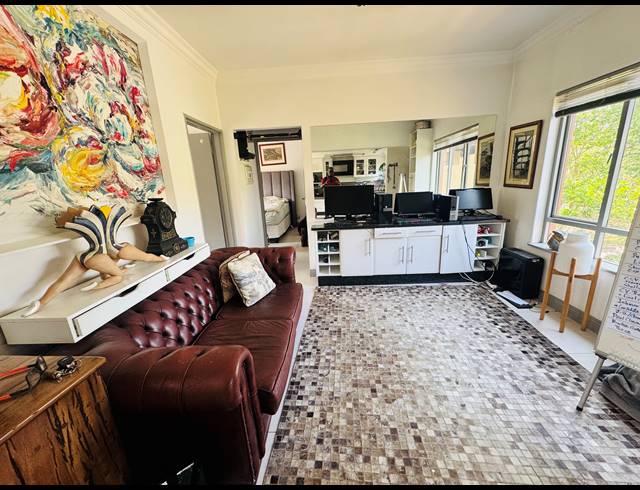 2 BEDROOM FLAT FOR SALE IN PINESLOPES